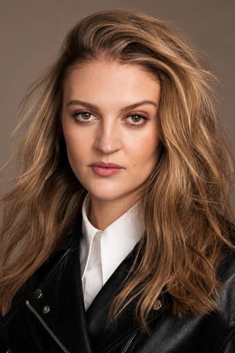 Lara Peake
